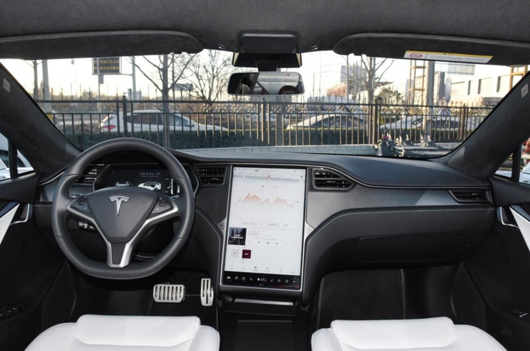 Tesla Model S Centre Console