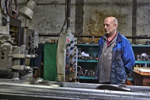CNC Milling The Ultimate Guide the Process (2)