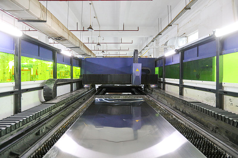 Laser-Cutting--machine-